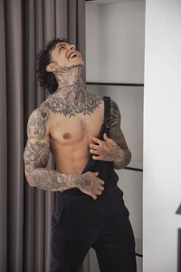 Aron_ford your trusted tattoo artist🦾🩳🍆🔥 Foto