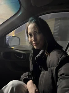 VickieTrudo im in car2) Pic