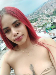 Dalia-Prada Public Pic 3