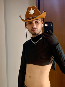 Im_miguel0 Your big cock cowboy 🤠😏 Pic