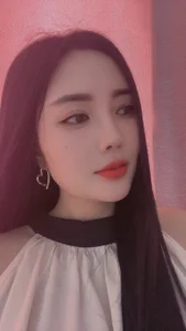 YuYu2604255 Public Foto 2