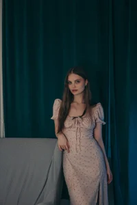 TessaWelmont Public Pic 4