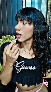 naomy_velez__: Public ( 5 фото)