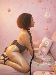 tatianasquirthot 🤎✨ Pic 2