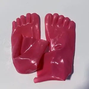 auroralatexprincess Gloves & toe socks Pic