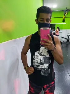 Rezenh Public Foto 3