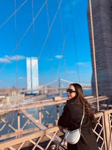 Supreme_Mistress In a city of millions, I found my one on the Brooklyn Bridge. 🗽 사진 2