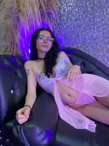 Naomimolie cute Foto 2