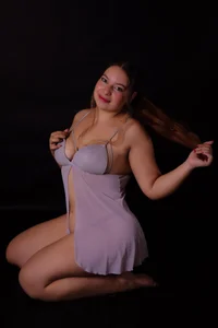 chloe_leroy_ spicy and juicy Pic 2