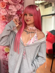 _Charlotte_Collins_ Be silent, let yourself go, and kiss me with your heart 🧸🌸 Pic 5