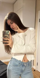 ArianaAllens your love is here Hình 3