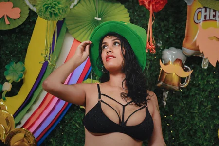 PilarJones_ Happy St. Patrick's Day 사진 2