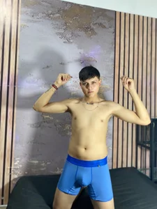 LiamRamirezz's XXX Nude Photo 2