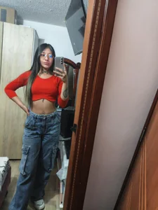 HollyJonesVS Public Pic 4