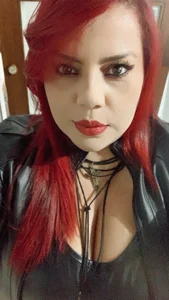 Rebecagiraut Know me Pic 3