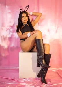 Silvanna-CasstroForget chocolates, I have a much sweeter craving today🐰🥚图片 4