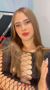 KarolMadison21 kullanıcısının horny for you albümü -  fotoğraf