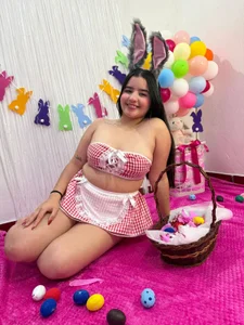 Happy Easter!🐇🩷 de PeachyPrincess_18  3 photos