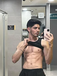 fabrizzio__your strong boy 💪 Bild 4