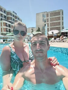 best_couple_for_uWe are a hot couple!图片