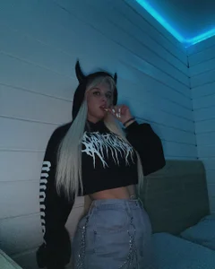 Public de LikaCat  3 photos