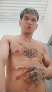 Triple_Temptation Public Foto 6