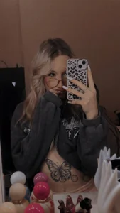 EmmaCin Public Pic 7