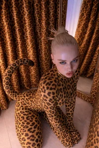 sunnybrownerd: Public ( 4 фото)