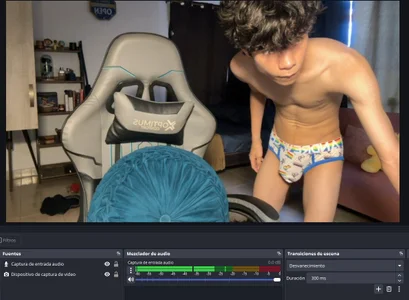 OopsAgain_ Live Frames Foto 2