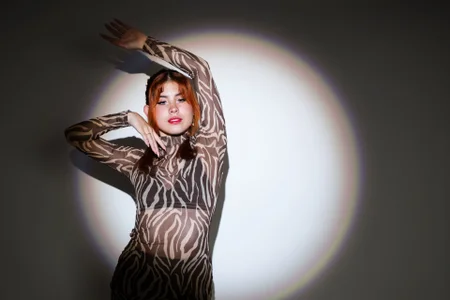 DahliaGrey Focus on me ⚪ صورة واحدة|DahliaGrey Focus on me ⚪ صورتان|DahliaGrey Focus on me ⚪  3 صور|DahliaGrey Focus on me ⚪  3 صورة