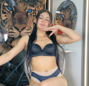 Arianna_Toro_ 🤍 slika 2