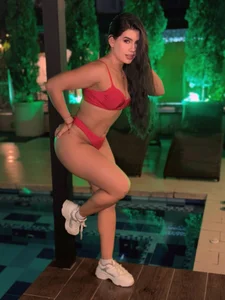 AngelicaVega 🔴Radiant in red🧡 Immagine 