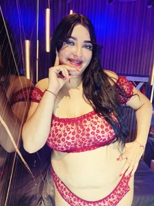 isa_gonzalez Public Pic 5
