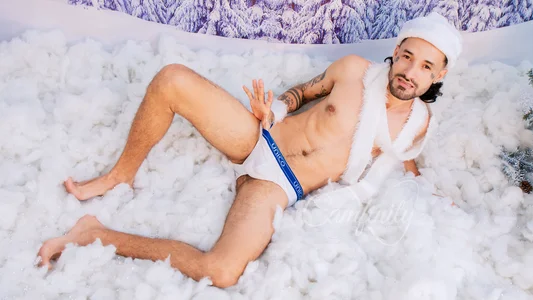 Hisoka_011: A very naughty Christmas 🎄🎄🎄 ( 6 фото)