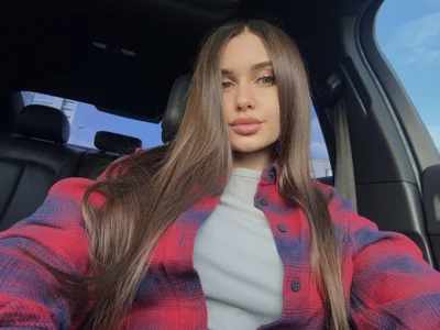 AmyLuxeのPublicの 2枚の写真