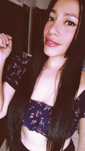 Ema_hot_01 Bella EMA Immagine  6