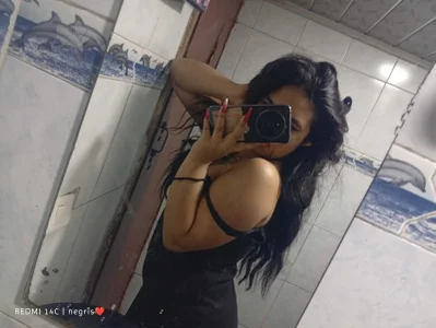 Abril_stoone 🥵Hi Pic 4