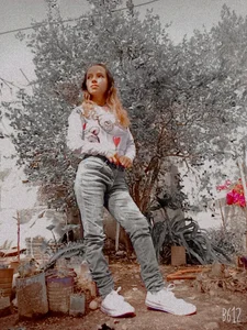 Public de Dama_Scarlata18  4 photos