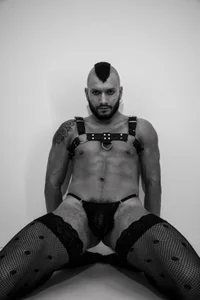 castle_87 B&W... Pic 7