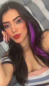 IsaDiiaz come to my room Pic 5