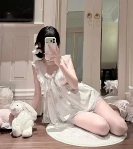 Luoluo-520's XXX Nude Photo 4