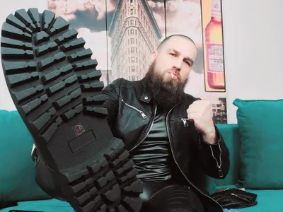 ArmandoSteel4u Kneel before me! Hình 4