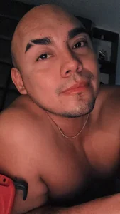 eros_colby A little bit of my day to day  2টি ছবি