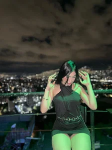 wet_kiiss Public - {count, plural, one {תמונה אחת} two {שתי תמונות} many {# תמונות} other {# תמונות}}