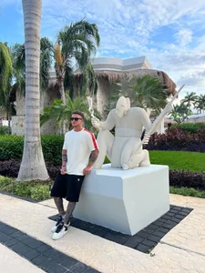 Richarddarell1 . Hình 3