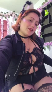 Viooleta_thomson relax Pic 2