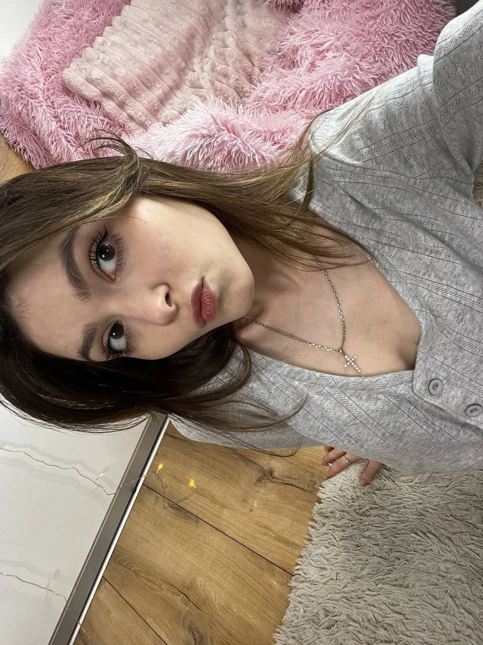 CherlyGuss Public 사진