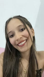 Penelope-Hot Public Foto 5