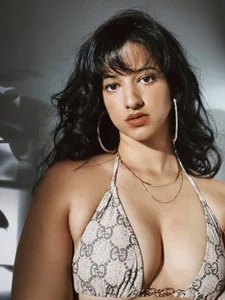 AishaLoveXPublic Bild 4