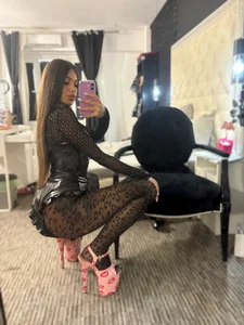 EliteDomina Step Into My Latex World Foto 4